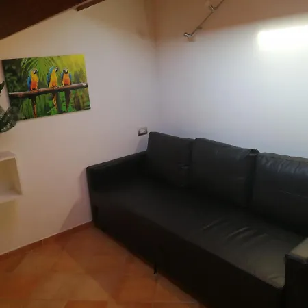 99 Nolfi Apartman