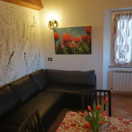 99 Nolfi アパート ファーノ